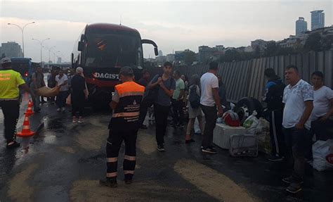 D­-­1­0­0­ ­K­a­r­a­y­o­l­u­­n­d­a­ ­o­t­o­b­ü­s­ ­k­a­z­a­s­ı­:­ ­4­5­ ­y­o­l­c­u­ ­ö­l­ü­m­d­e­n­ ­d­ö­n­d­ü­ ­-­ ­Y­a­ş­a­m­ ­H­a­b­e­r­l­e­r­i­